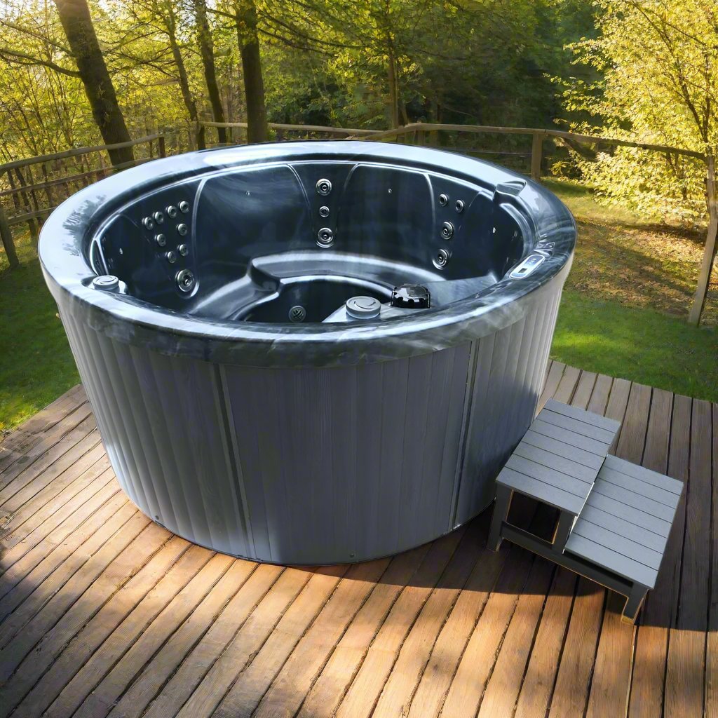 1000 Series round hot tub