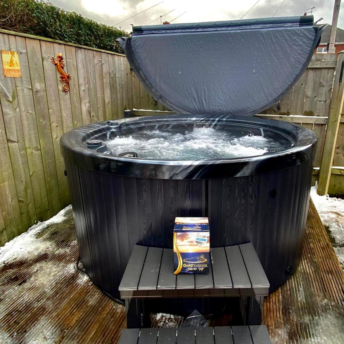 1000 Series hot tub