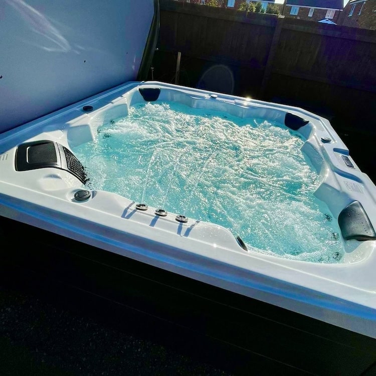 Large hot tub for sale