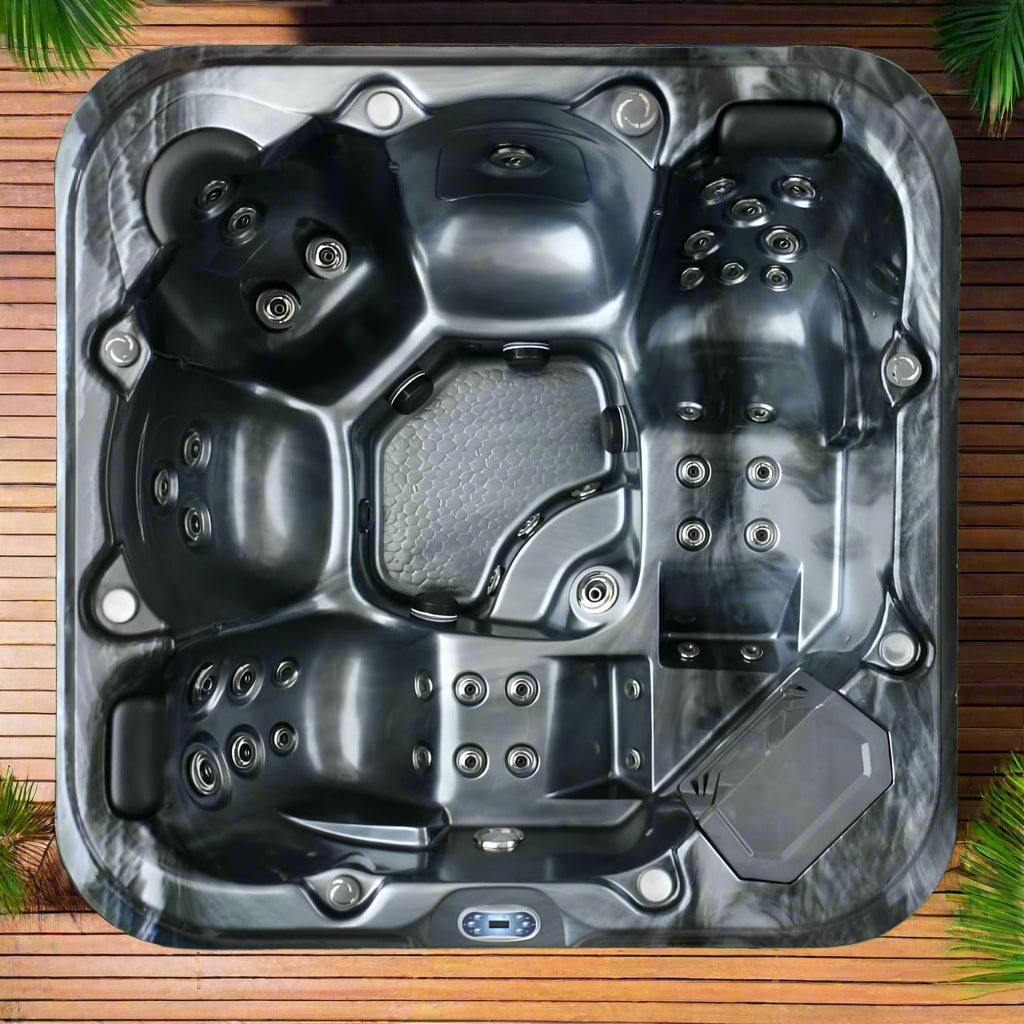 4200 Series hot tub in black
