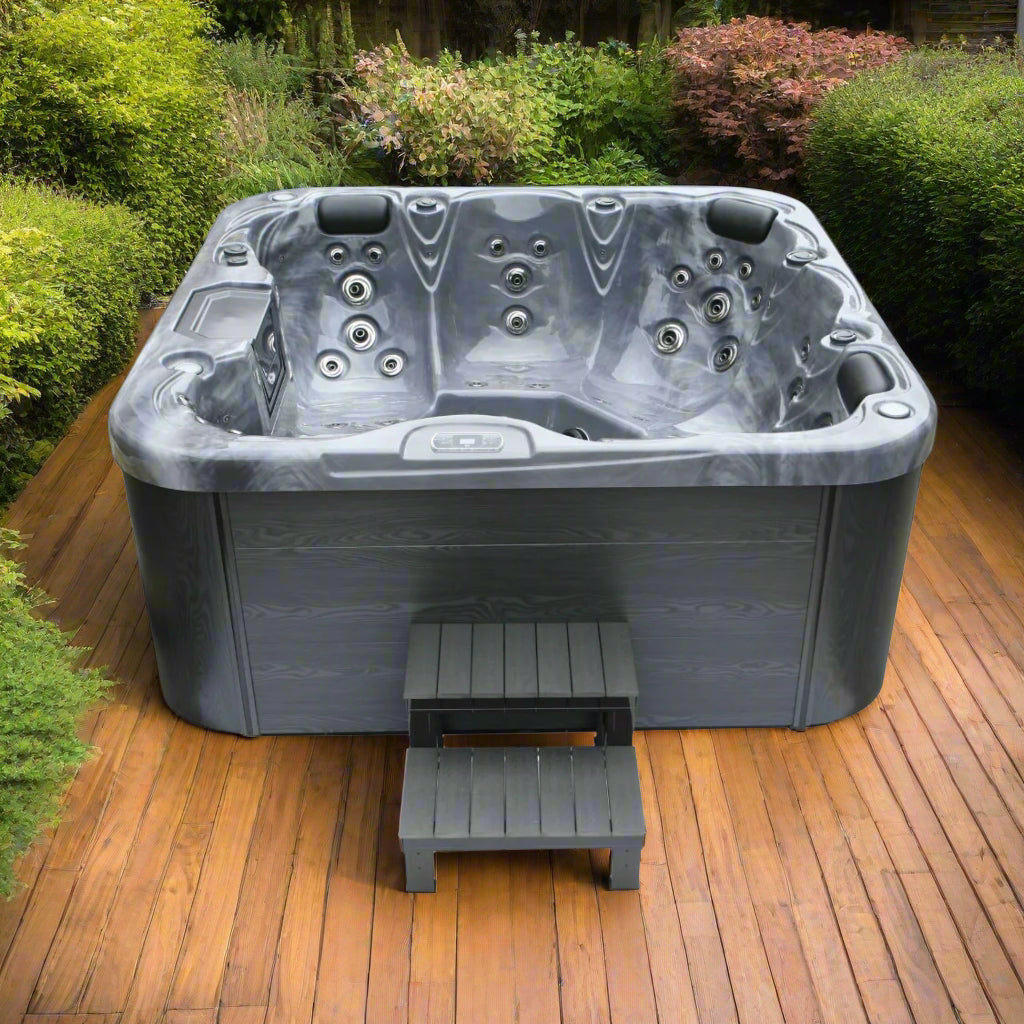 4500 Series hot tub