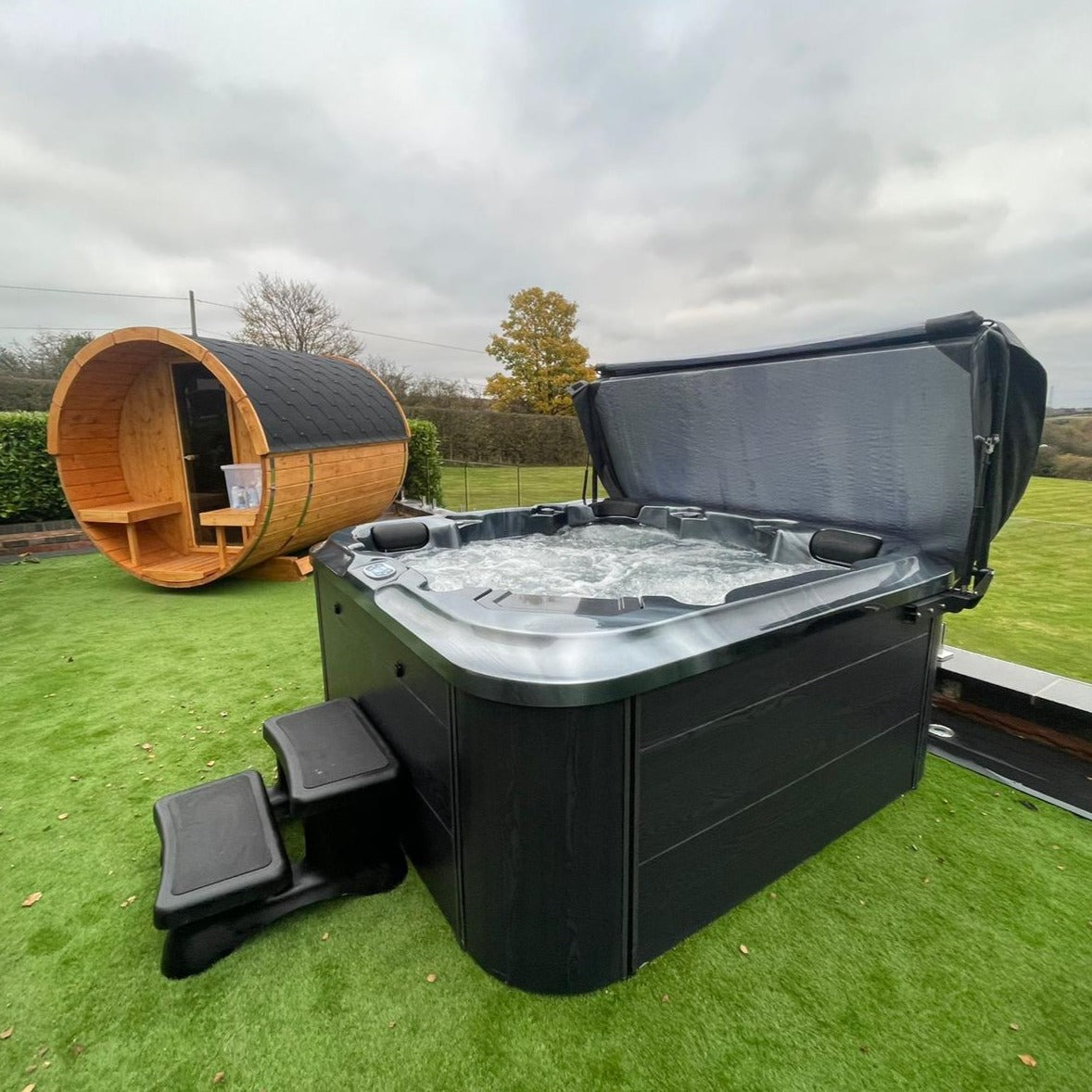 4200 Series hot tub