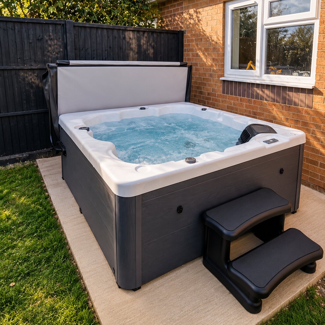 Azure garden hot tub by H2O Hot Tubs