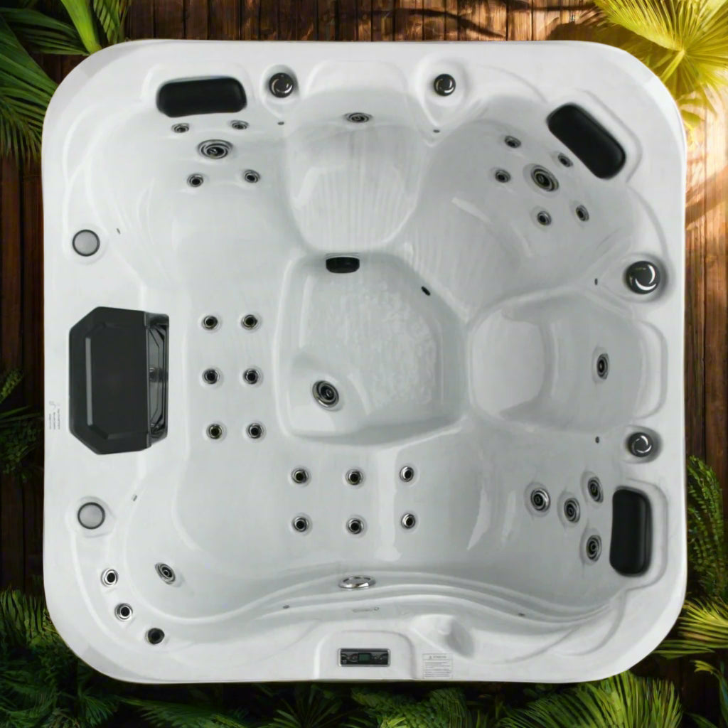 13A plug and play hot tub