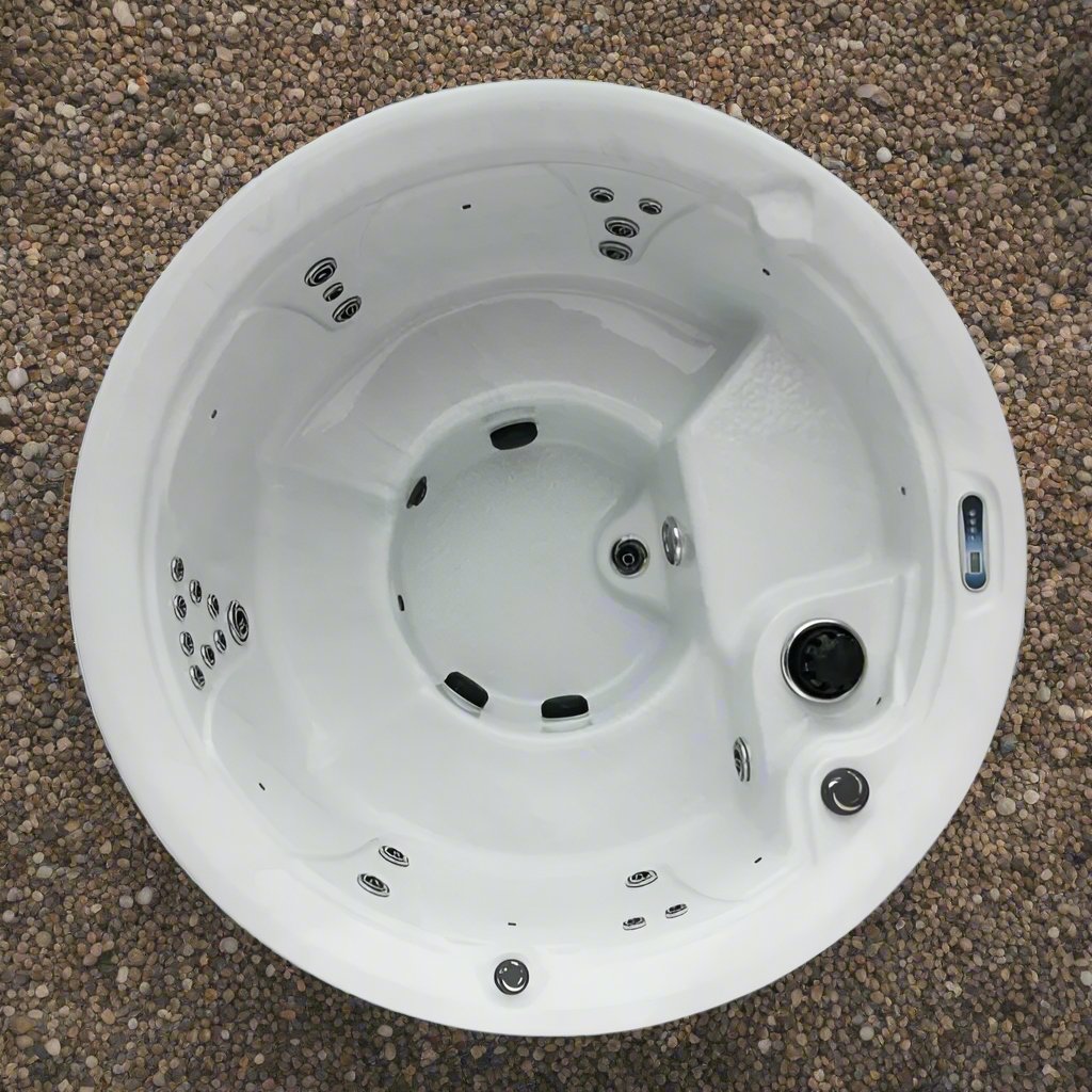 H2O 1000 Series round hot tub