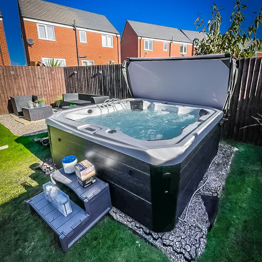 Large hot tub for sale