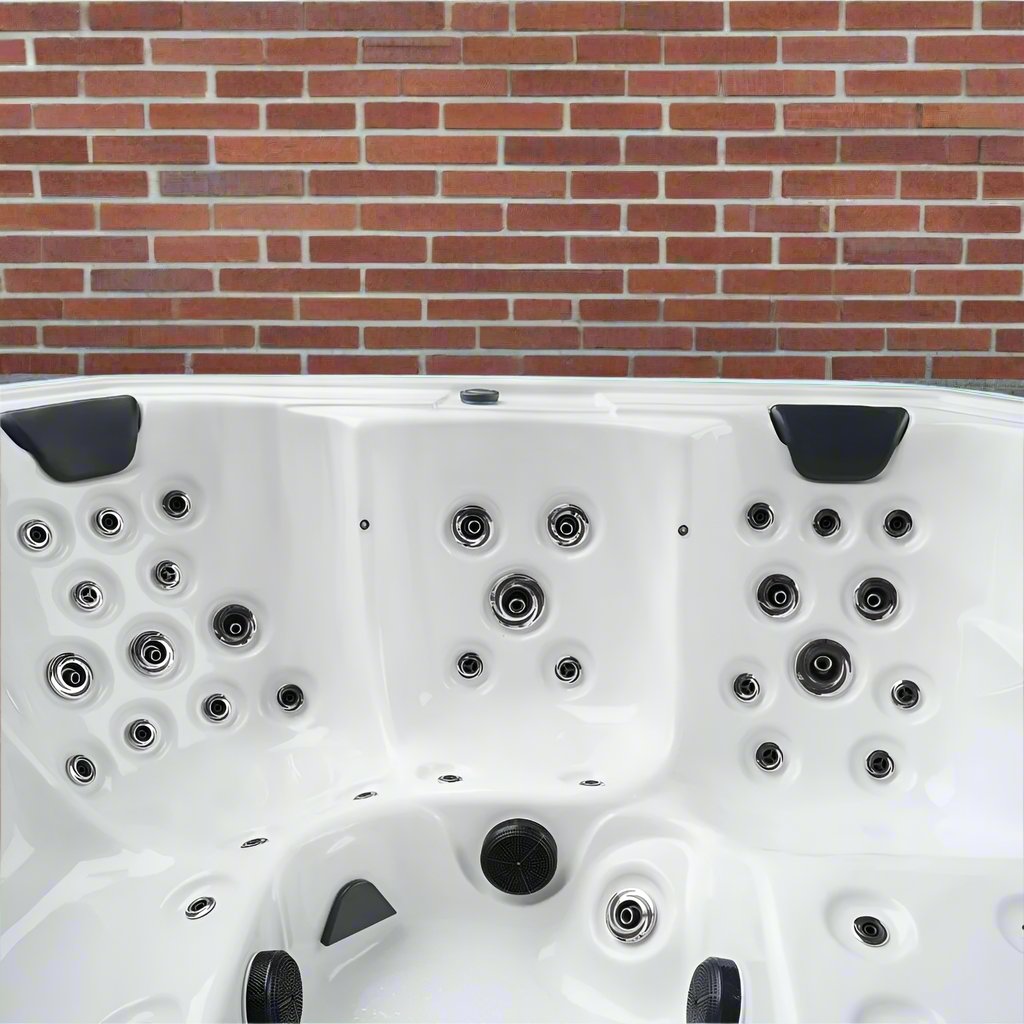 Retreat Bay XL hot tub