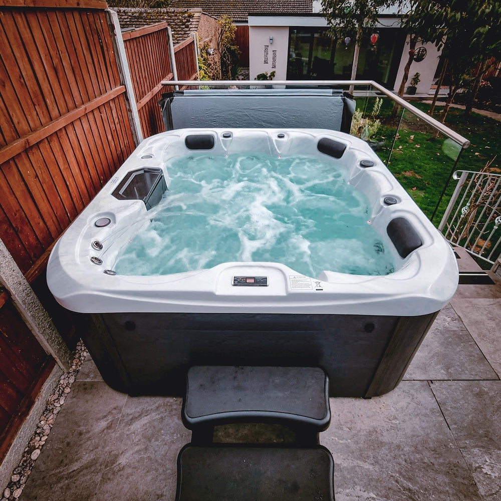 Retreat Plus hot tub