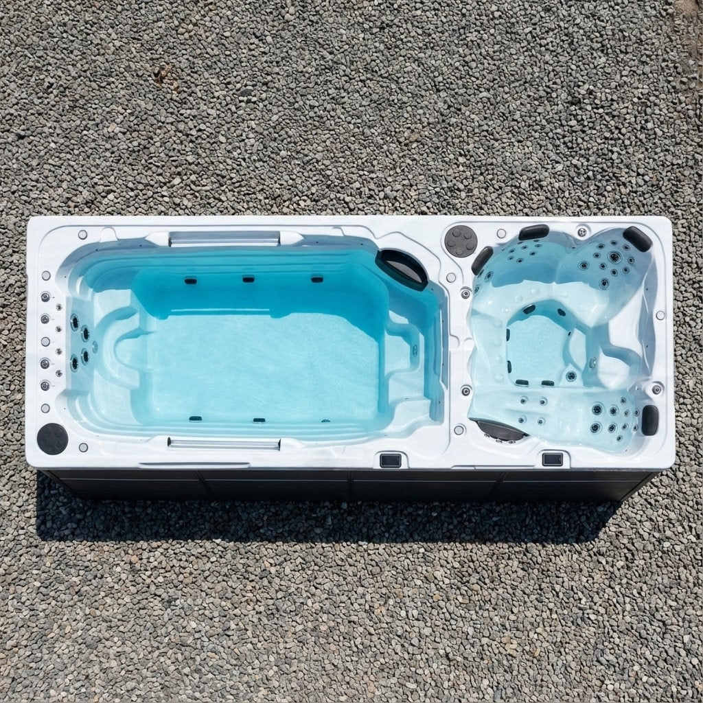Vesta 5.8m Swim Spa