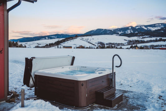 Using Your Hot Tub During Winter