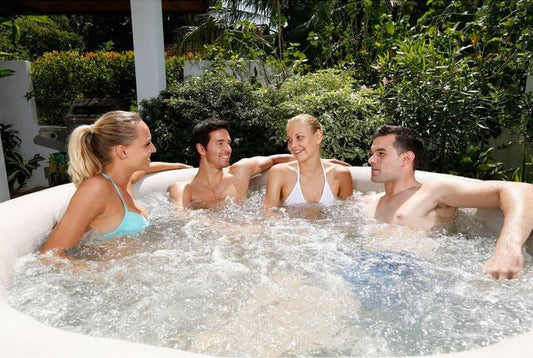 Hot Tubs: 5 Reasons You Should Get One For Your Home