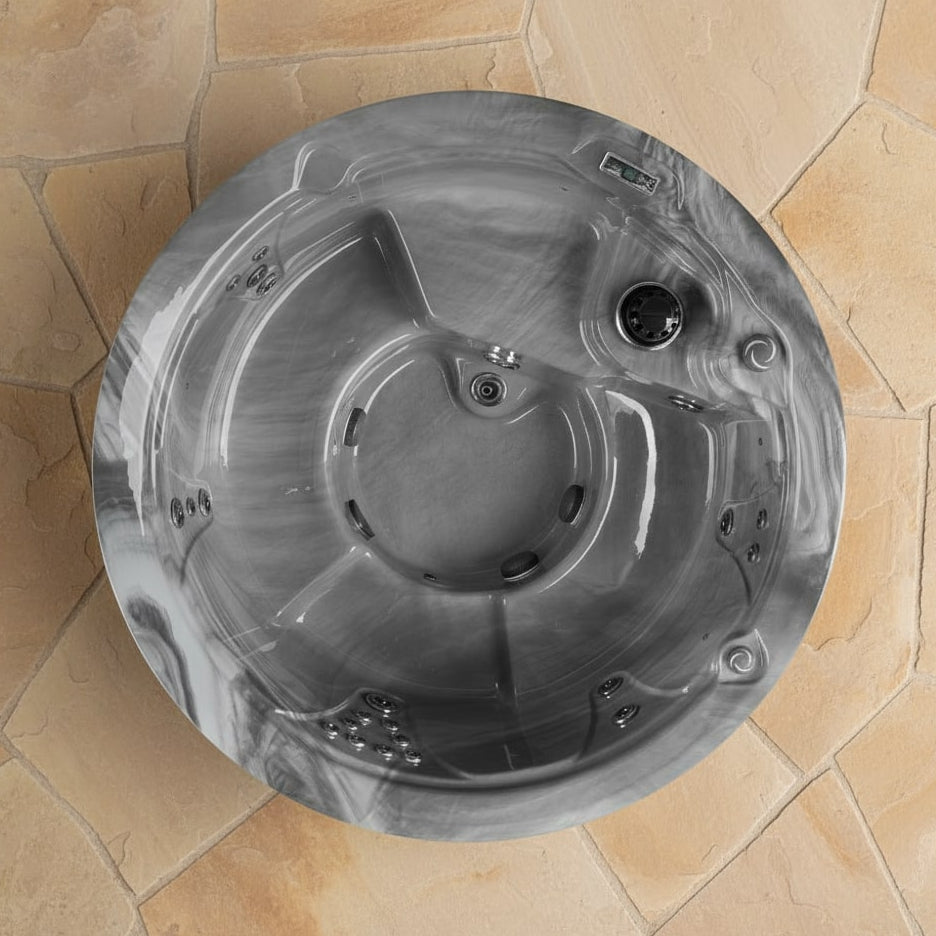 1000 Series hot tub by H2O Hot Tubs