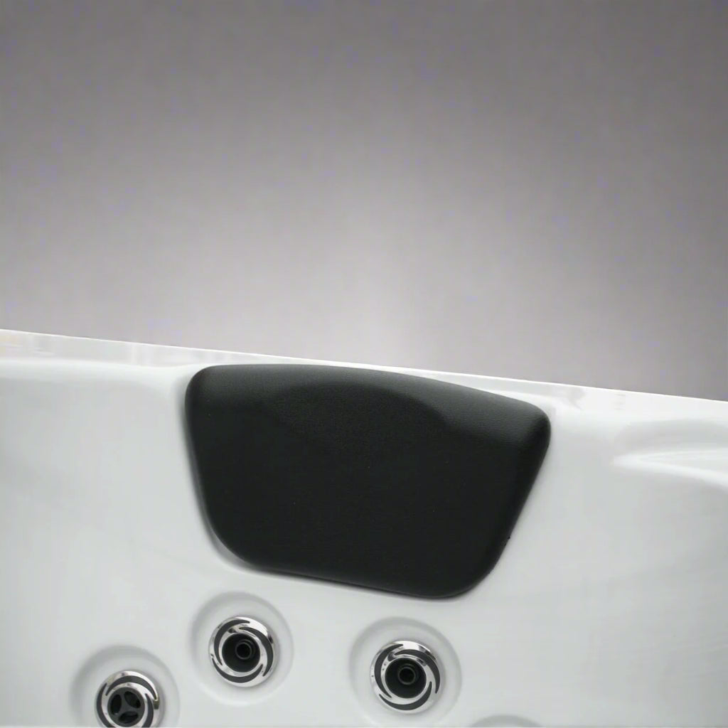 500 Series hot tub