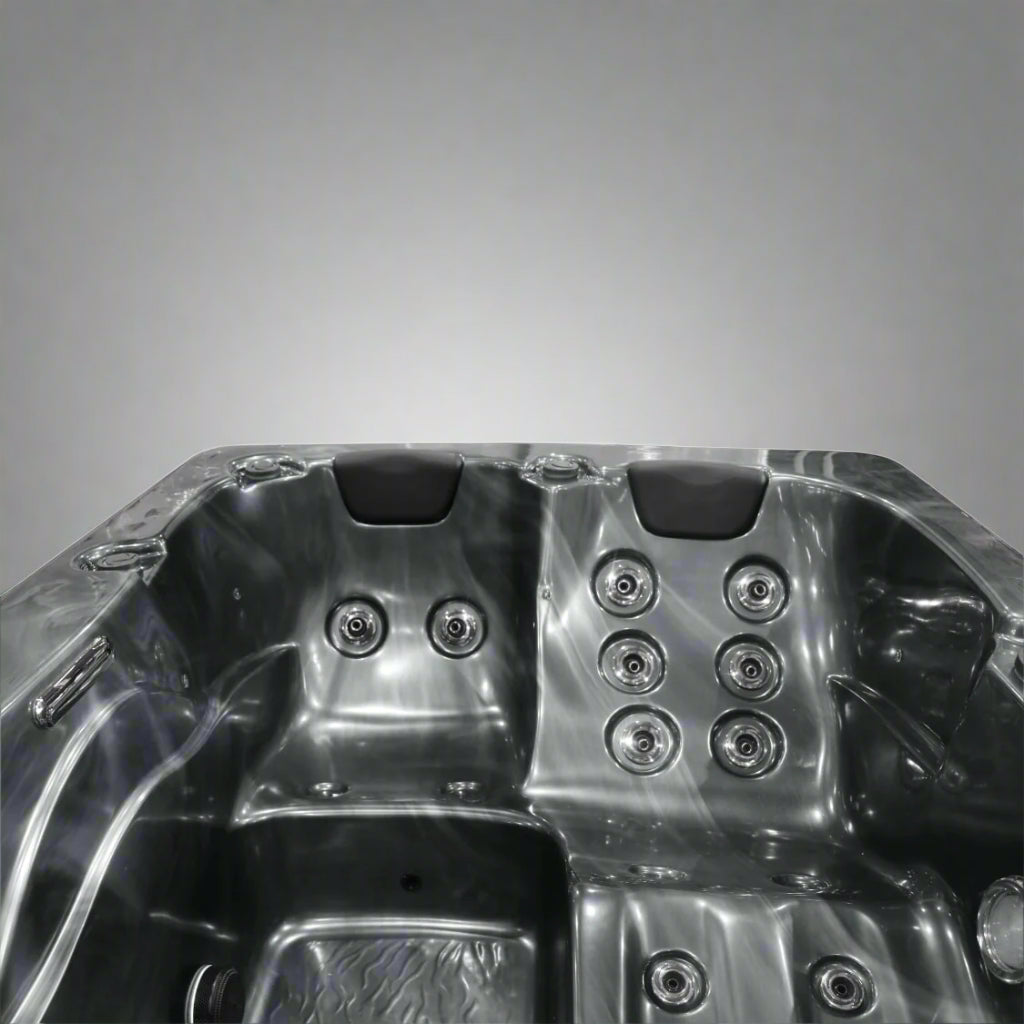 500 Series hot tub