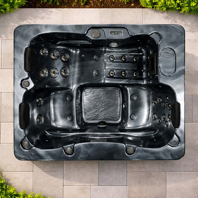 500 Series hot tub by H2O Hot Tubs
