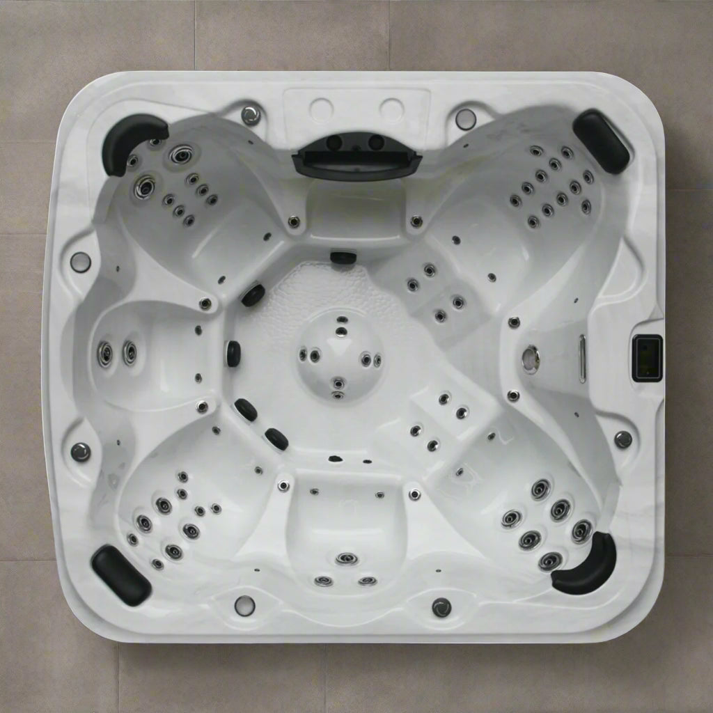 7000 Series 32A (Twin Pump) hot tub by H2O