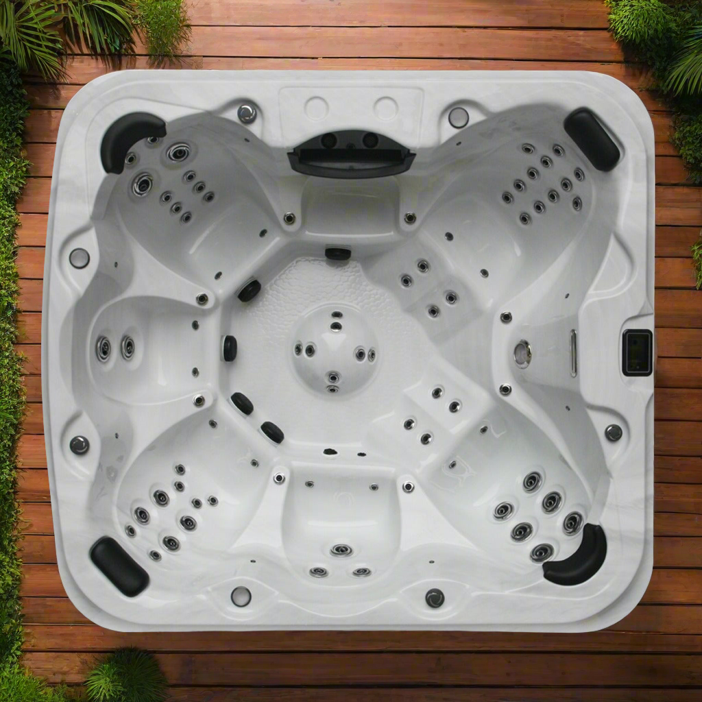 7000 Series hot tub