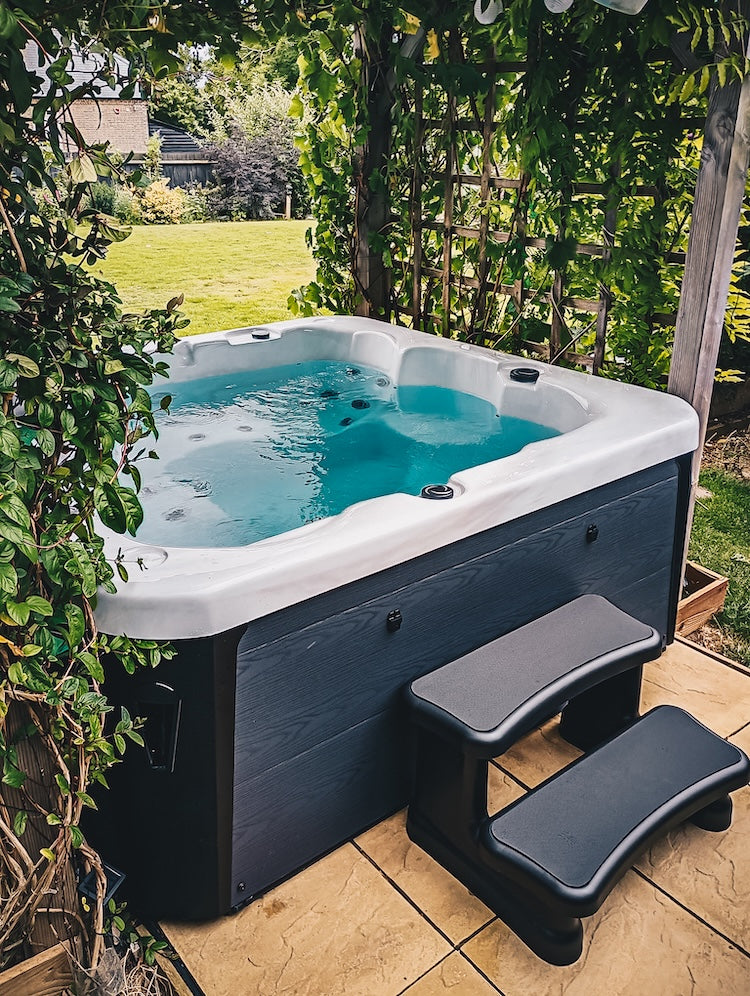 hot tub for sale
