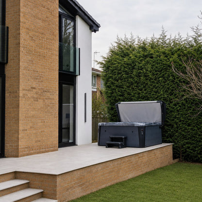 Coral hot tub by H2O Hot Tubs