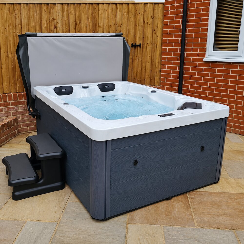 Ember hot tub for sale by H2O Hot Tubs