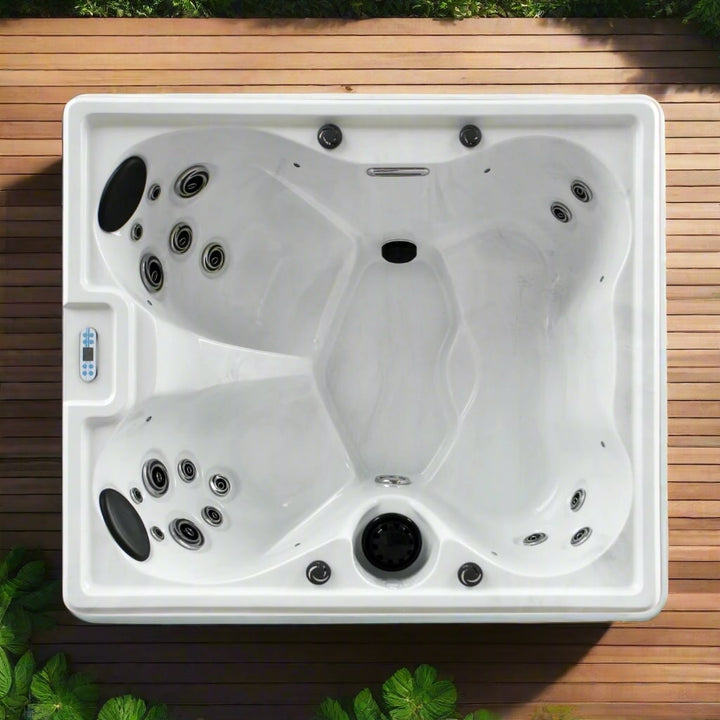 Hot Tubs For Under £5000, Delivered Nationwide