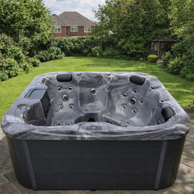 Retreat Pro hot tub