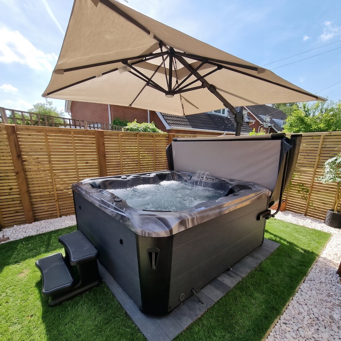Vortex hot tub by H2O Hot Tubs