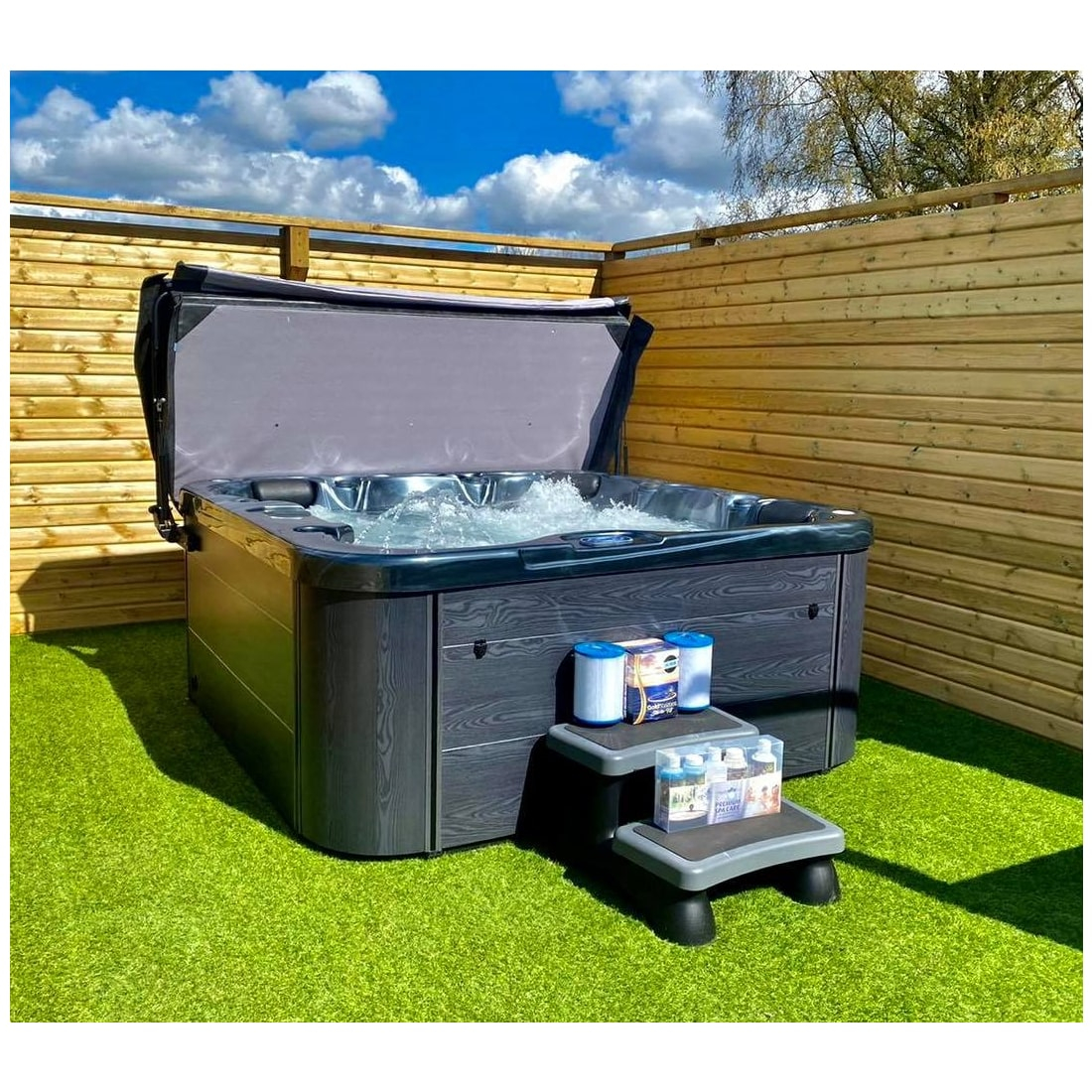 When Are Hot Tubs The Cheapest?