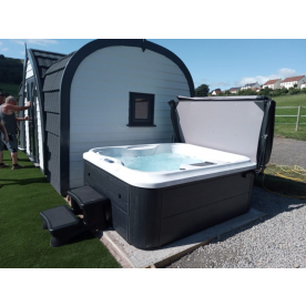 Is Your Holiday Home’s Hot Tub Compliant With HSG282?