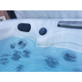How to Clean and Prevent The Scum Ring Around a Hot Tub