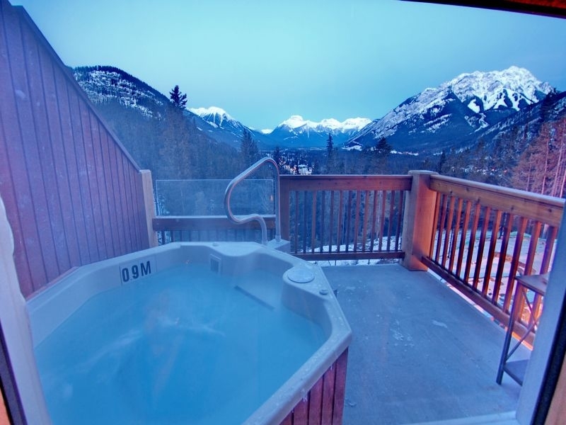 Hidden Ridge Resort hot tub